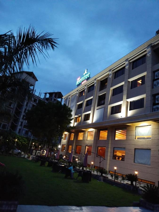 Sai Neem Tree Hotel Shirdi Exterior foto